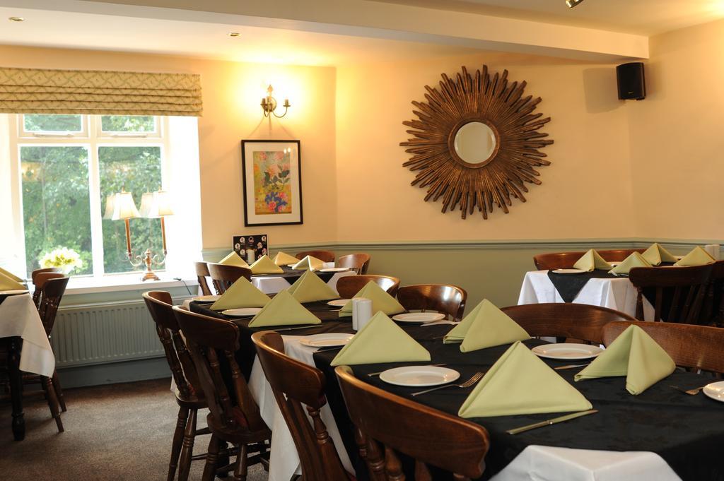Queens Arms Country Inn Glossop Bagian luar foto