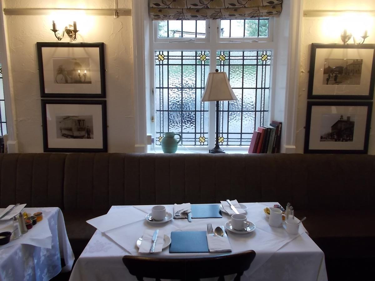 Queens Arms Country Inn Glossop Bagian luar foto